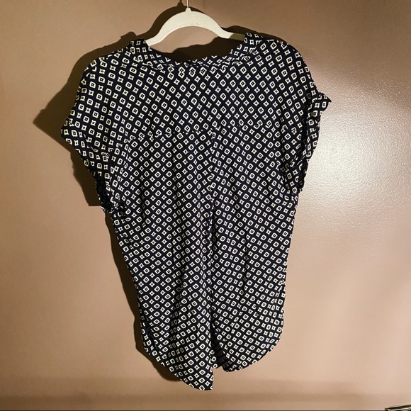 Detailed Button Up - Picture 3 of 3